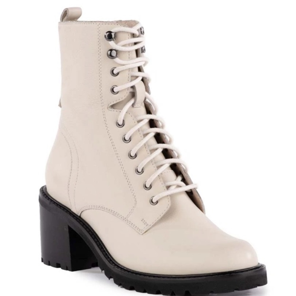 Seychelles Irresistible Boot in Off White/Black